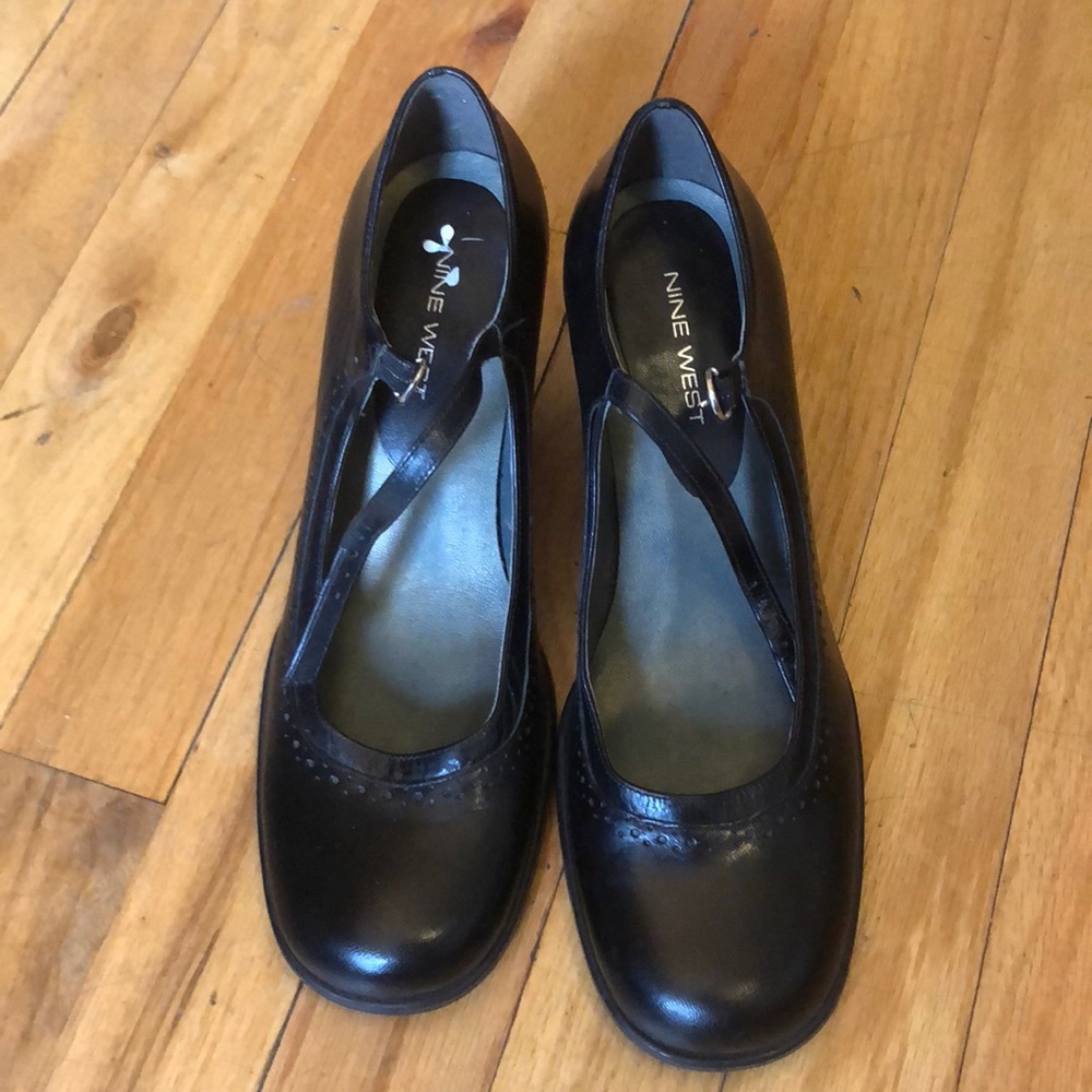 Adorable MaryJanes!